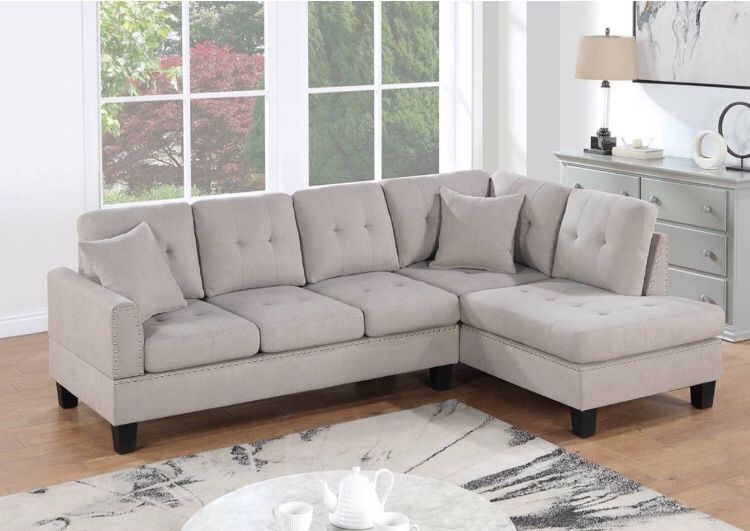 2-Pc Sectional Sofa Set With 2 Accent Pillows