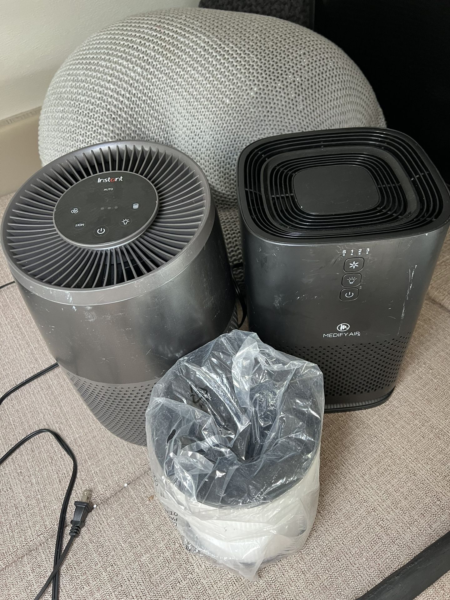 2 HEPA Air Purifier (s) Spare Filter Air Filter (s)
