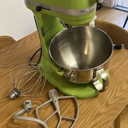 Kitchenaid mixer professional 600 $200