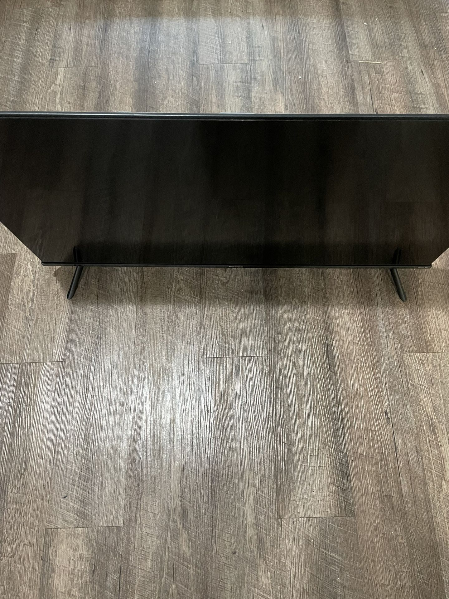 43” IN HISENSE TV BRAND NEW