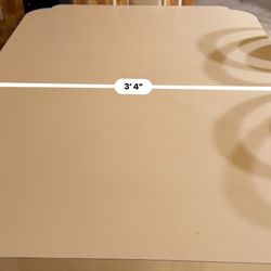 Dining Room table with 6 Chairs 