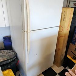 Refrigerator With Freezer