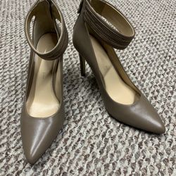 Women’s Banana Republic Pump