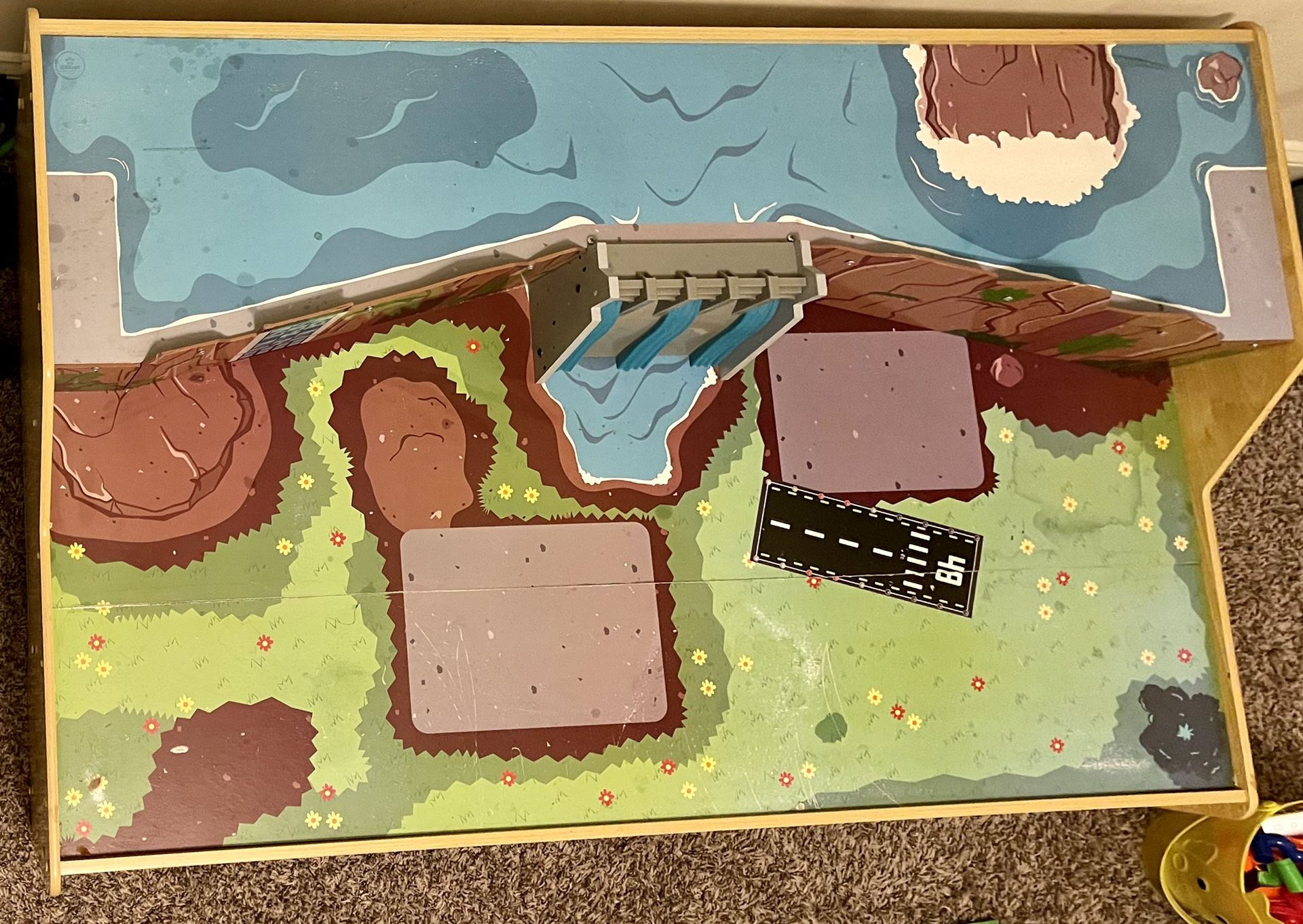 Train Table - 2 Levels With Storage On Bottom