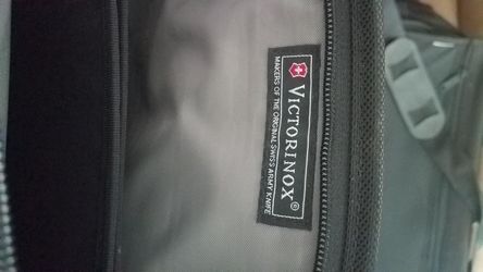 Victoriknox laptop carrier