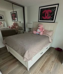 Bedroom set for sale $300 obo