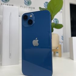 iPhone 13 UNLOCKED 128Gb Like New Headphones And Charger For Free !!!