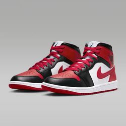 Air Jordan 1 Mid