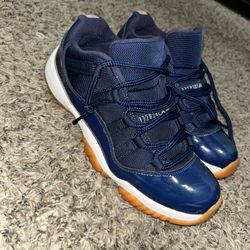 Jordan 11 Retro Low Midnight Navy