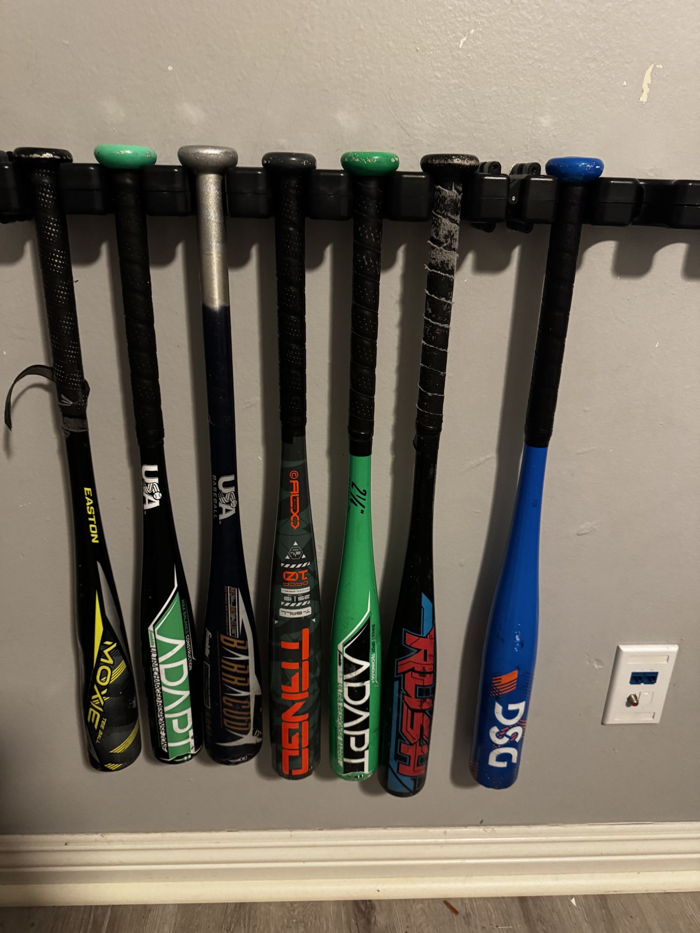 Tee ball bats