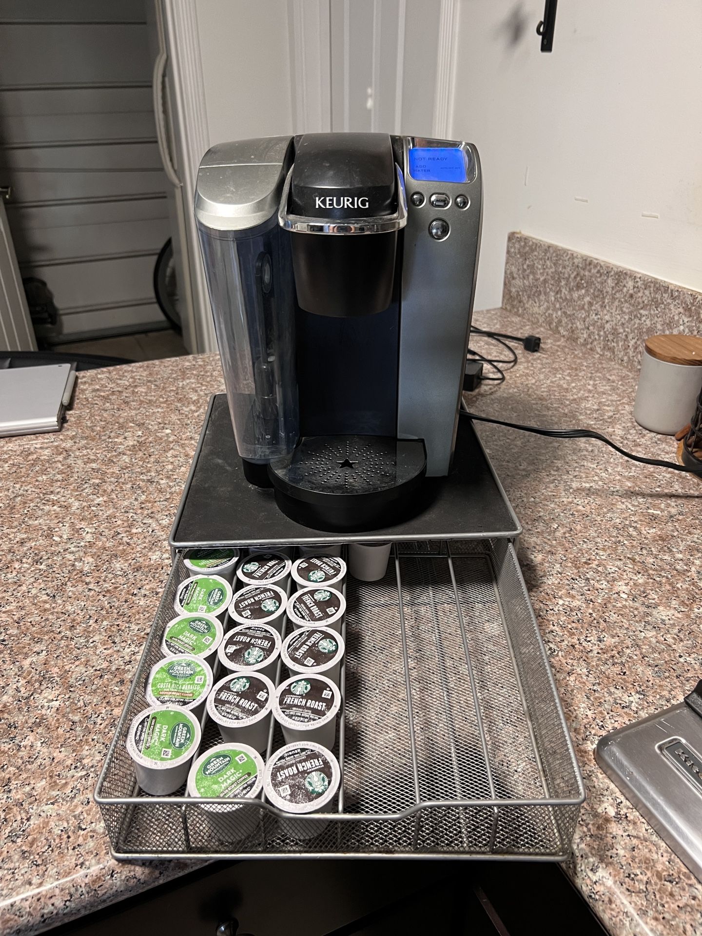 Keurig K70 Coffee Maker with K-Cup Pod Drawer