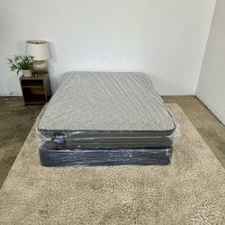 Queen Sealy Posturepedic Mattress (Delivery Available)