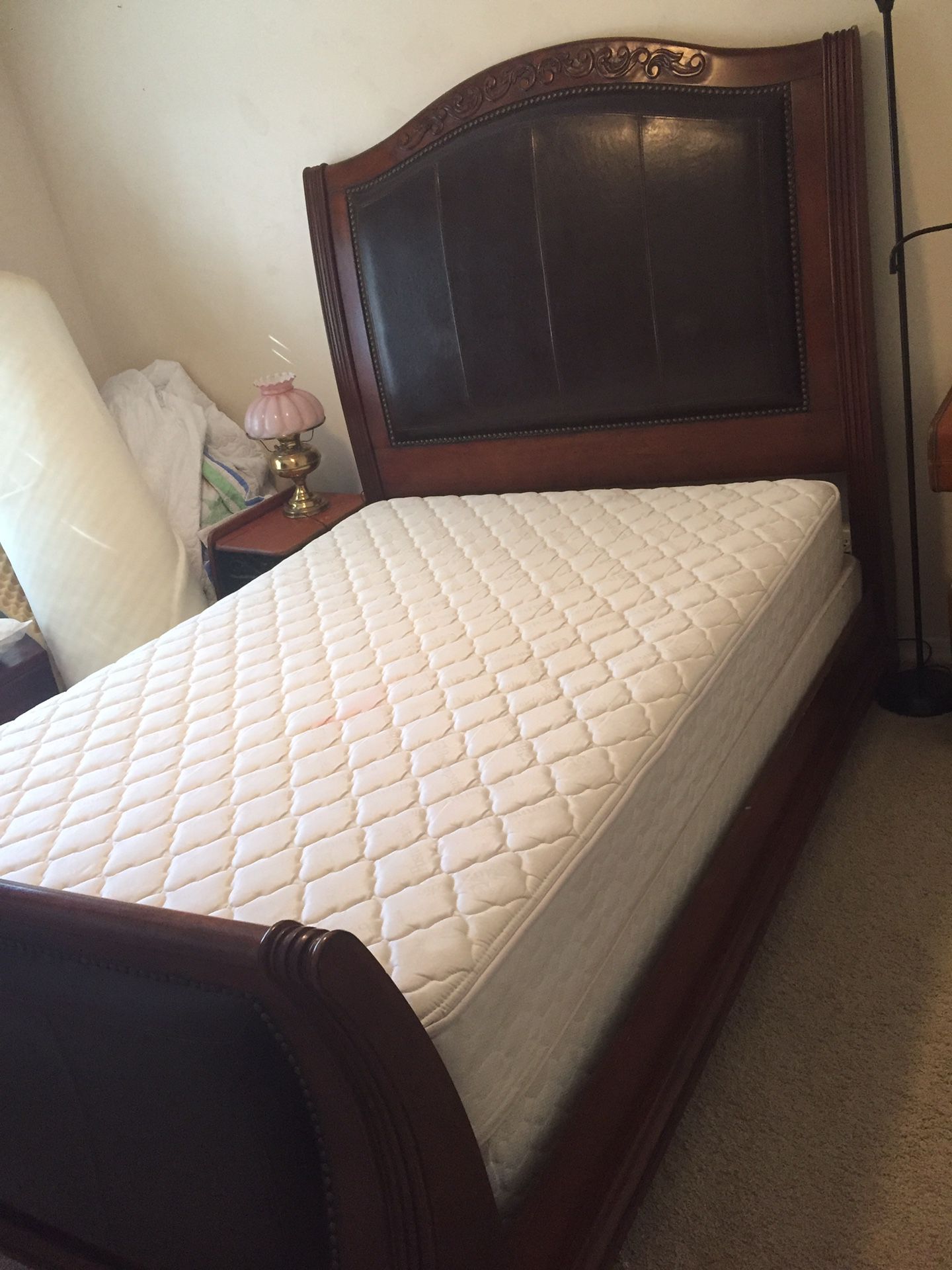 Queen bed WITH mattress