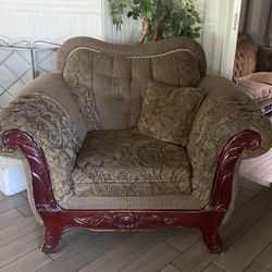 Solid wood sofa chair