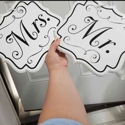 Mr & Mrs Signs