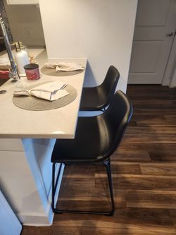 Signature Design by Ashley Counter Height Bar Stool, Set of 2, Black