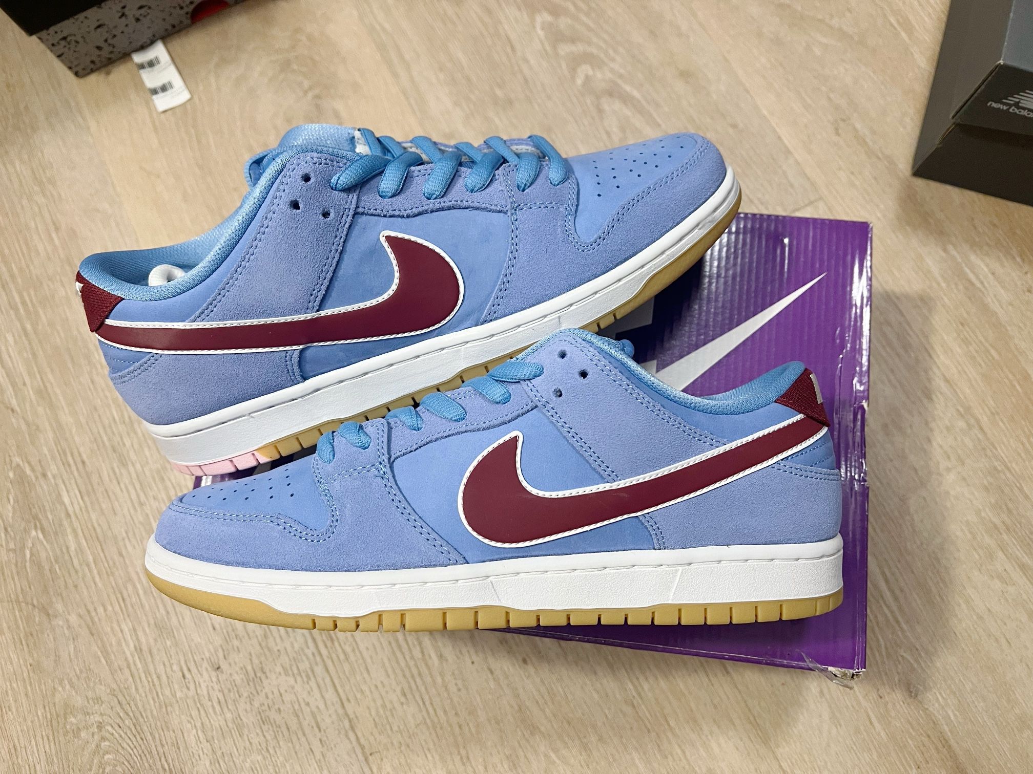 Dunk Sb Philadelphia Size 10, 8.5