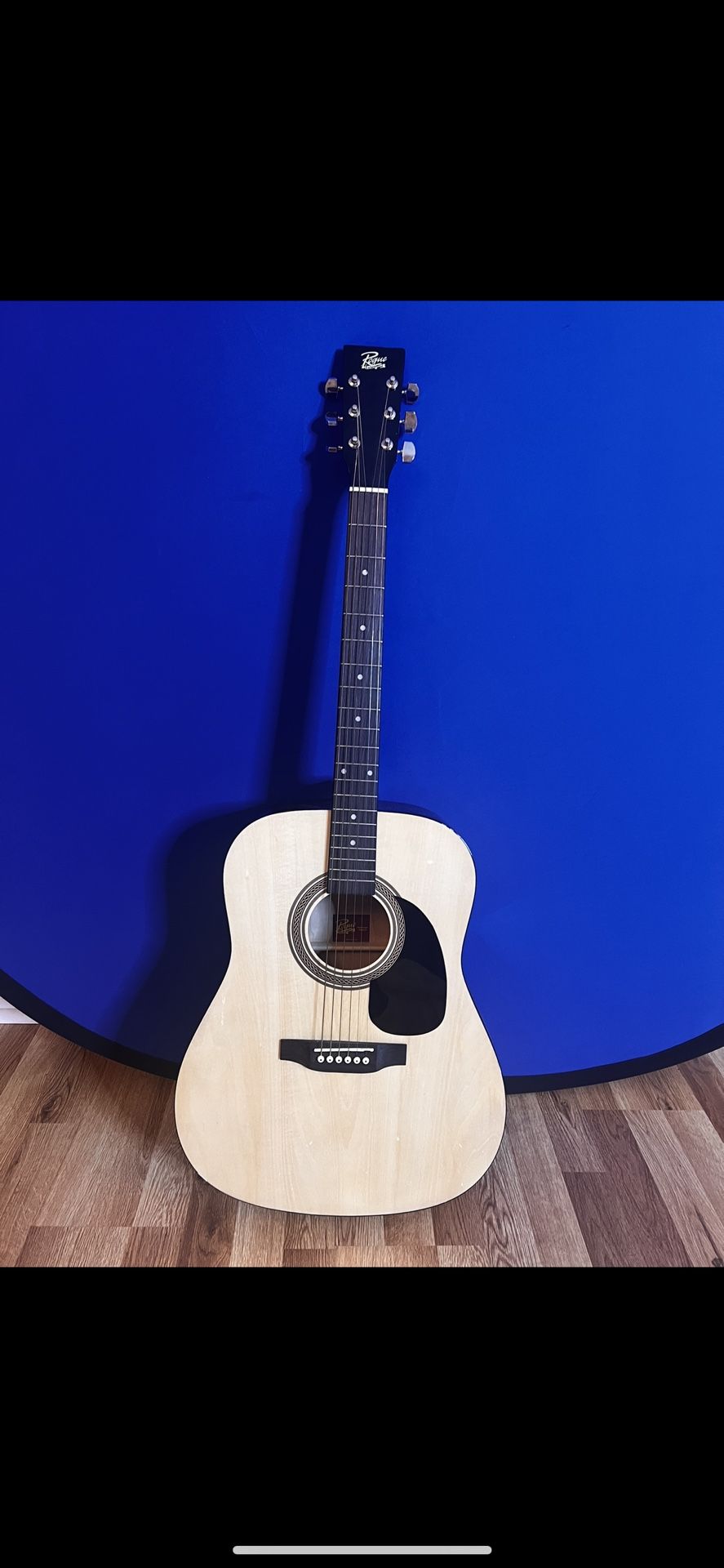 Acoustic Guitar ( Price Negotiable)