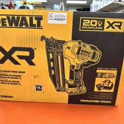 Dewalt DCN660D1 16 Gauge Angled Finishing Nailer Kit 
