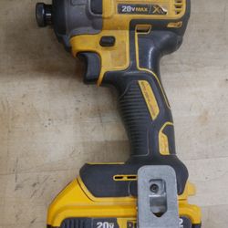 DEWALT IMPACT DRIVER DCF887 WITH 1 BATTERY 2AH 886617-1 