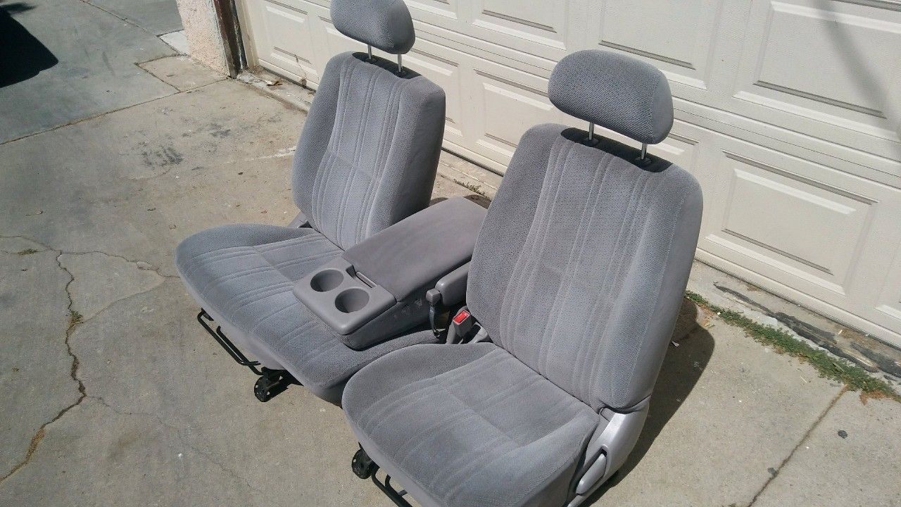 2000 2001 2002 2003 2004 2005 2006 Toyota Tundra SR5 Extended cab front