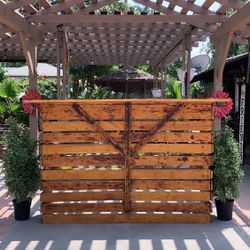 Wood Bar