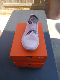 Nike Flix Runner 2 Girls Size 7yAnd 6y