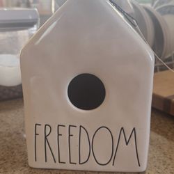 Rae Dunn Bird Feeder