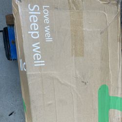 Brand New. 10” Queen Size MemoryFoam Mattress 