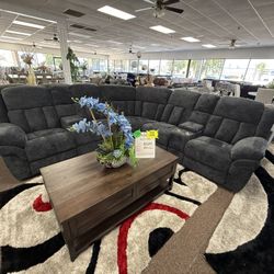 Power Recliner Sectional 