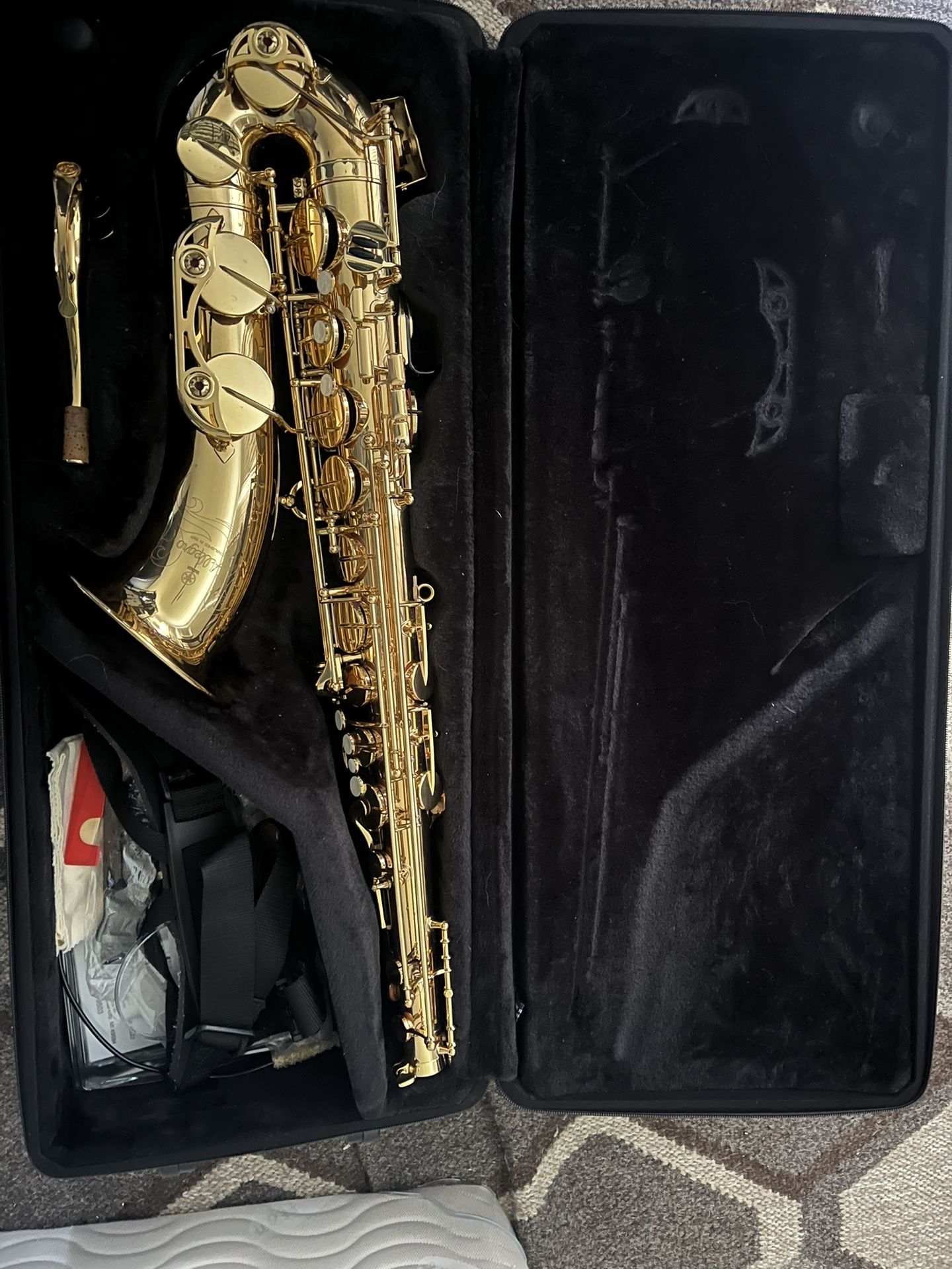 Tenor Saxophone 