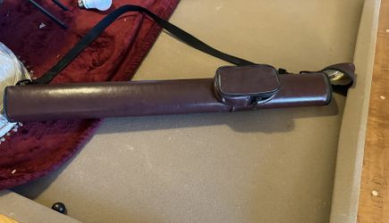 Three Piece Leather Pool Que Holder