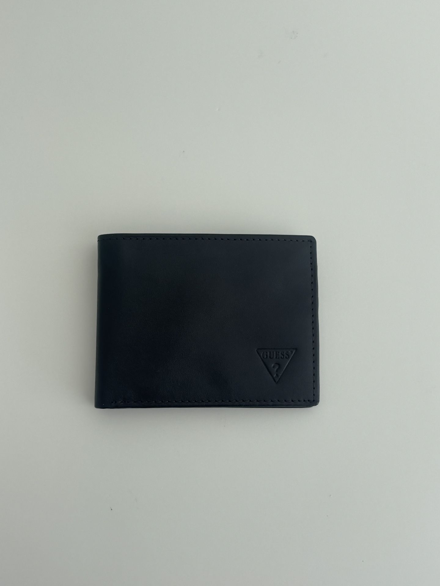guess Wallet Never Used great conditioni real leather