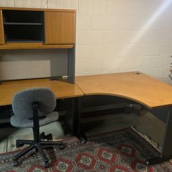 3 Piece Office workstation with Hutch, Built In light, Cabinets and Felt Board (including FREE Rug & chair). 