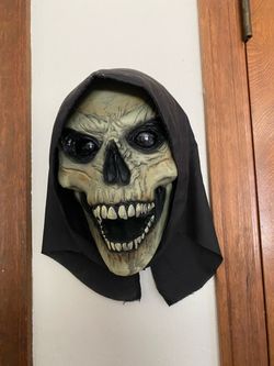 Halloween animated skull reaper
