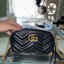 Authentic Gucci Purse 