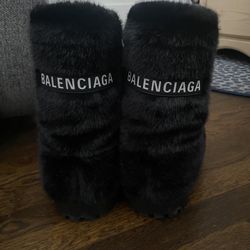 Balenciaga Alaska Ski Boots – Black Fur, Size 40, Worn Once