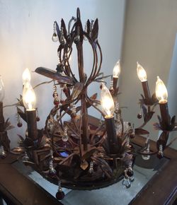 VINTIAGE CHANDELIERS  Reduce 75