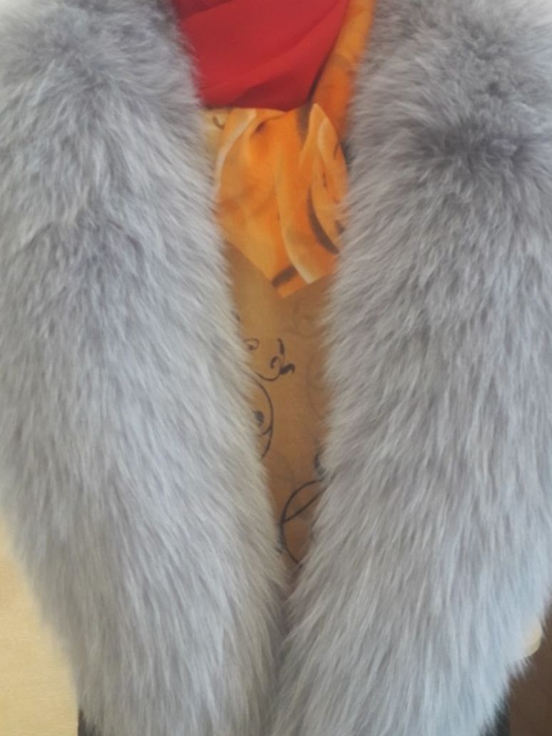 Fox Collar With Cufs