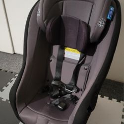 Graco Contender Slim Convertible Car Seat

