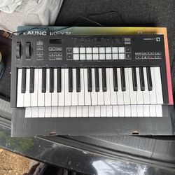 NOVATION LAUNCHKEY 37 Abelton Live 