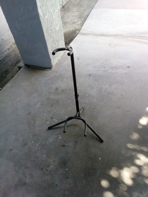 Guitar Stand