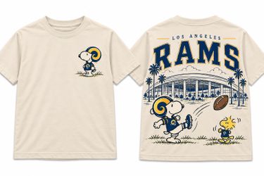 Los Angeles Rams Peanuts Snoopy Graphic T-Shirt