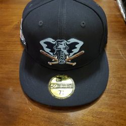 Oakland A's Navy Stomper 7 3/8