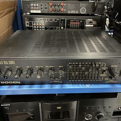Bogen Gold Seal Series D 250W  Power Amplifier Mixer (GS-250) In good working condition