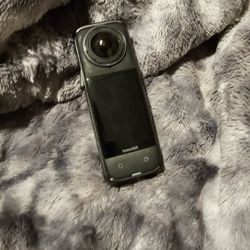 Insta360 X4 