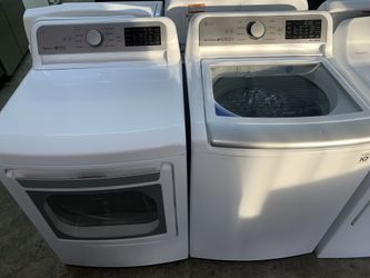 LG set washer and dryer gas