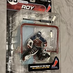 Patrick Roy “McFarlane” Figurine !