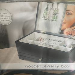 Verdana Wooden Jewelry Box 