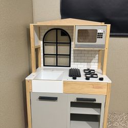 Kids Play Kitchen 